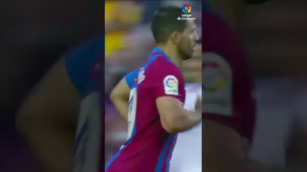 #ElClásico Diaries... Kun Agüero's last goal ​⚽🔴​🔵​​ ​#shorts #laligasantander #RealMadridBarça