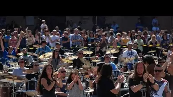 500 musiciens sur une scène géante et une passion : le rock