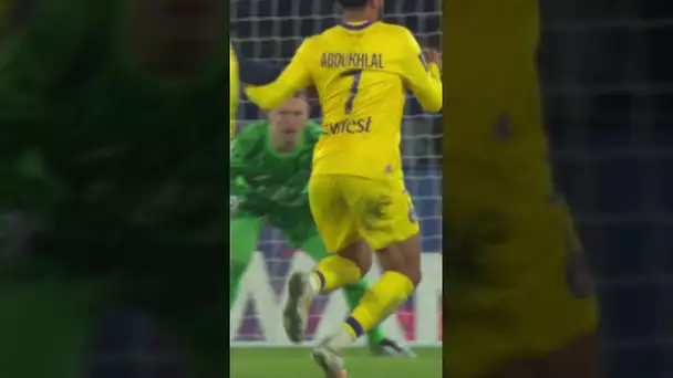 Ce tacle qui vaut un but 😱 #ligue1 #ligue1mcdonalds #psg #zaireemery #football #tackle