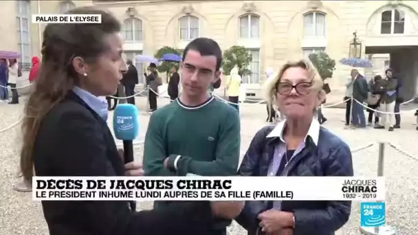 Décès de Jacques Chirac : les files d'attente s'allongent devant l'Elysée