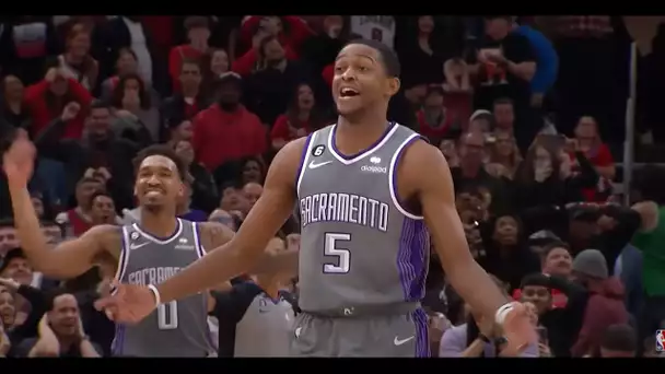 De'Aaron Fox hits the CLUTCH game winning shot in Chicago! 😲| March 16, 2023