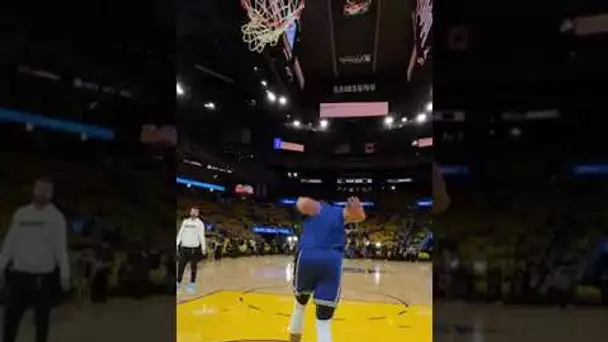 Steph Throws Down Dunk Ahead Of Game 1 | #Shorts