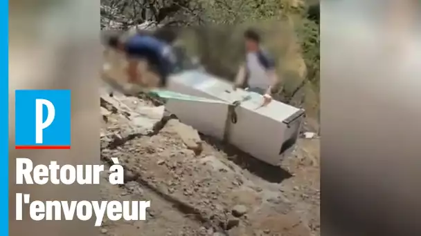 Il se filme en train de jeter un frigo dans la nature, la Guardia civil l’oblige à le récupérer