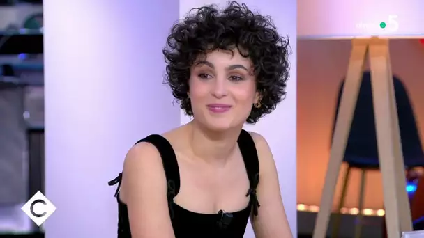 Barbara Privi : notre espoir pour l’Eurovision - C à Vous - 23/02/2021