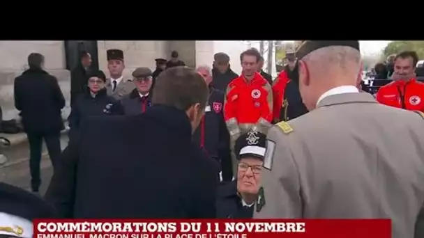 Commémorations du 11-Novembre : Emmanuel Macron salue les anciens combattants