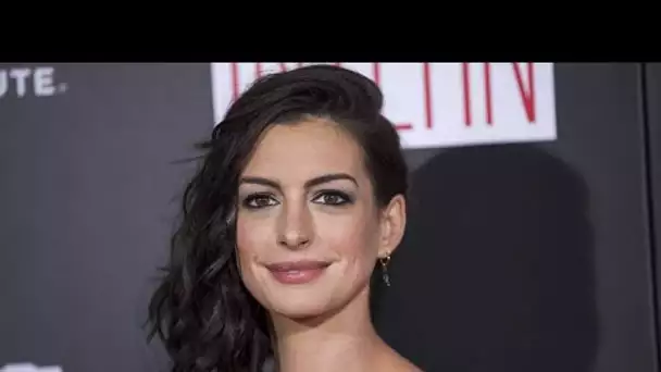 Anne Hathaway : Cette pratique au lit originale qu’elle adorerait !