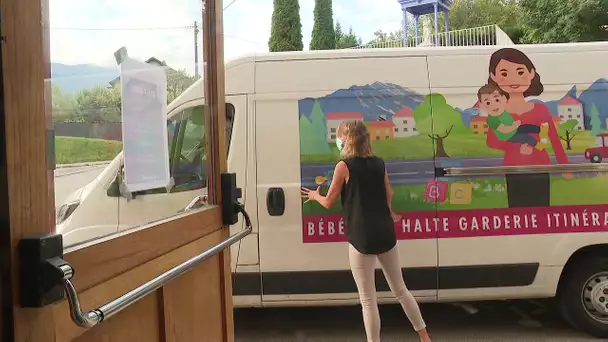 Le Bébébus, une crèche itinérante en Chartreuse