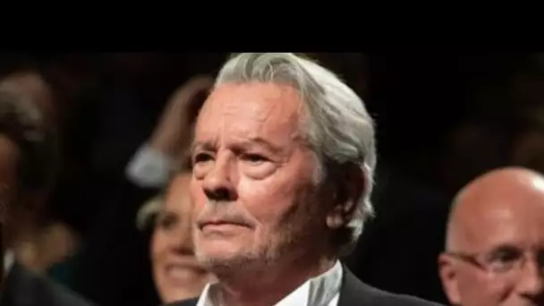 « Je ne veux pas de funérailles publiques » : ce qu’Alain Delon prévoit pour...