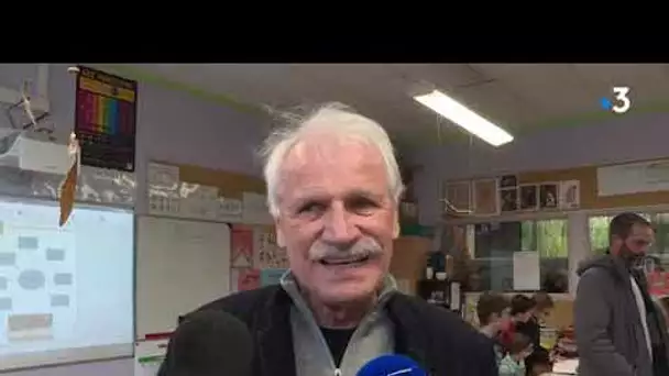 Yann Arthus-Bertrand considère que l'école n'est pas en retard sur les questions environnementales