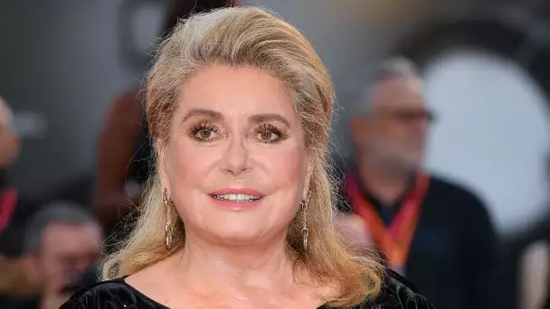 Catherine Deneuve « va de mieux en mieux » : elle se remet de son AVC