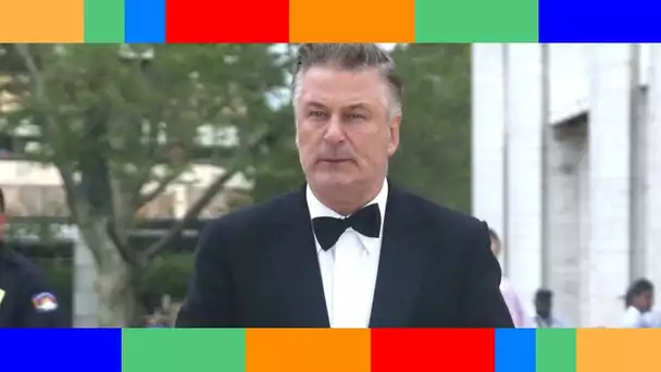 ✟  Tir mortel d'Alec Baldwin : ce nouveau cliché en famille qui en dit long sur son état