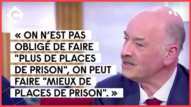 Invités : Alain Bauer et Maître Antonin Lévy - C à Vous - 15/11/2021