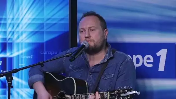 EXTRAIT - Quand Oldelaf chante "La Tristitude" en direct sur Europe 1