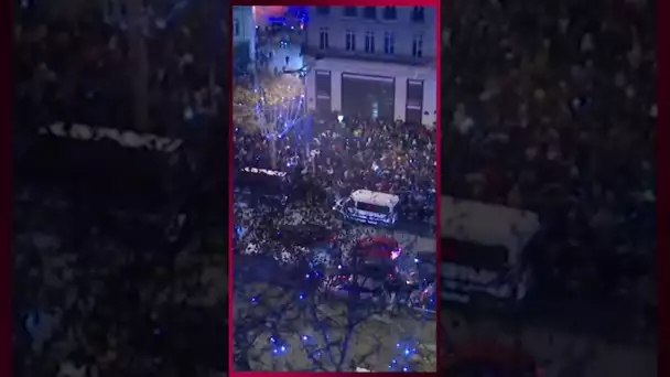 Coupe du monde 2022 : Des feux d'artifice sur les Champs-Elysées pour fêter la qualif en finale