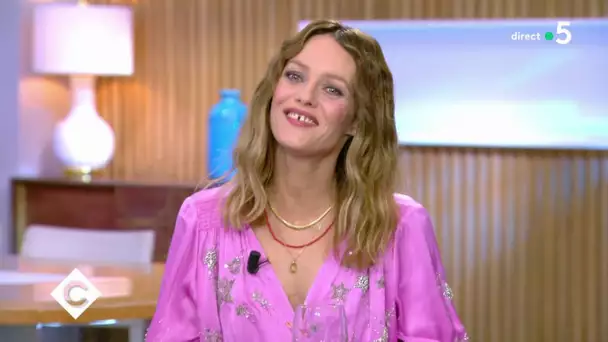 Les trésors de Vanessa Paradis - C à Vous - 03/12/2019