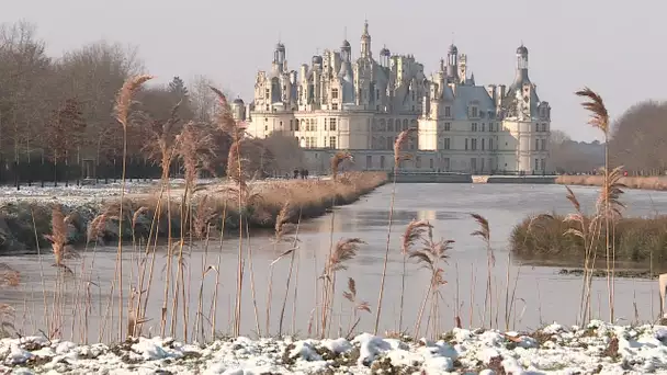 La région Centre-Val de Loire sous la neige : Blois, Chambord, Menars... Images !