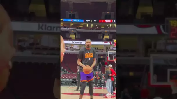 Kevin Durant Warming Up Before Suns vs Bulls 👀 | #shorts