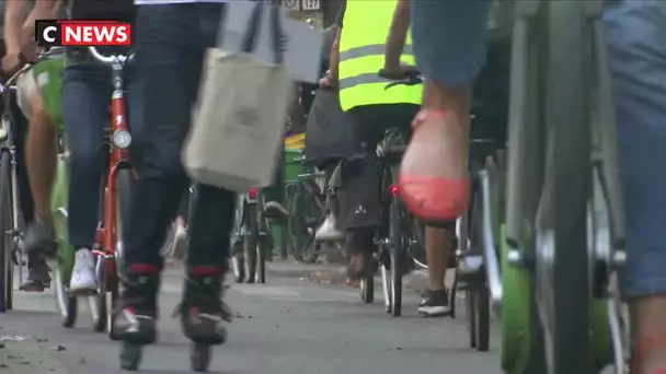 Paris : les embouteillages ont gagné les pistes cyclables