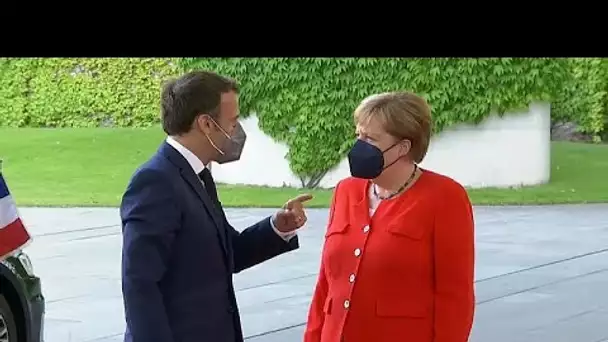 Angela Merkel et Emmanuel Macron appellent à la vigilance face au Covid