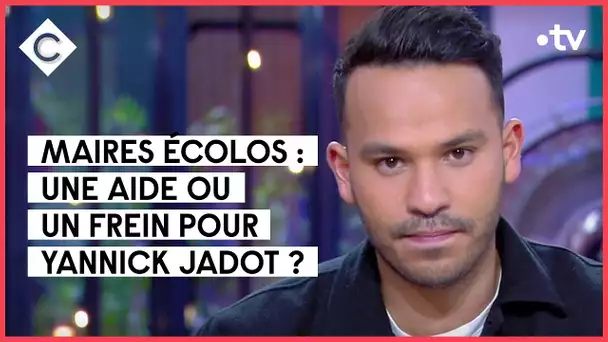 Les maires écolos aident-ils Yannick Jadot ? - C à Vous - 17/12/2021