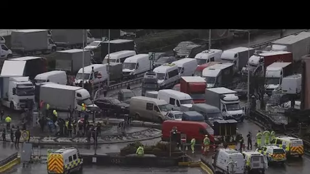 Le port anglais de Douvres a rouvert dans la nuit de mardi à mercredi