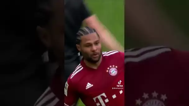 😍 Oh la régalade de Gnabry !