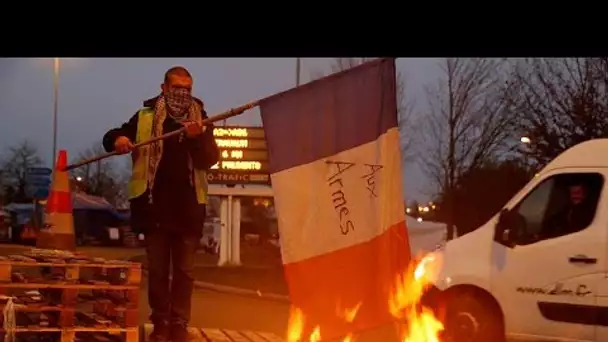 "Gilets jaunes" : naissance d'un mouvement qui a déstabilisé le pouvoir