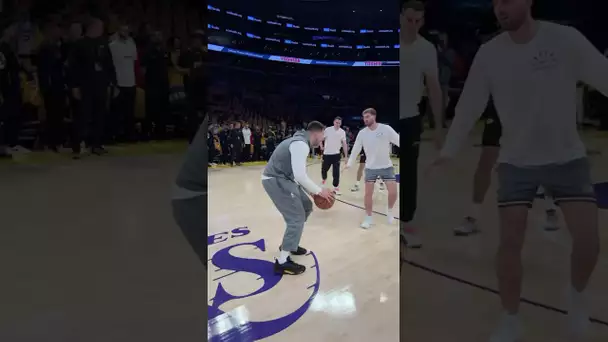 Luka gets some shots up pregame in L.A.