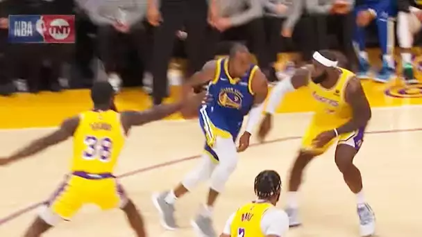 Andre Iguodala Threads the Needle With Behind the Back DIME 👀