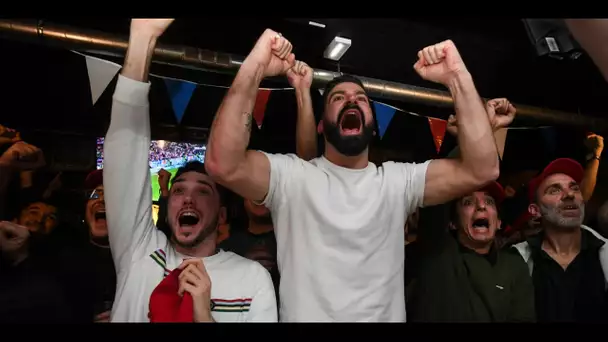 «Bravo la France !» : à Paris, les supporters des Bleus fêtent leur victoire face à la Pologne