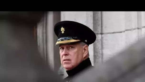 Le prince Andrew a été attiré dans l'interview de Newsnight après que le producteur l'ait raillé à p