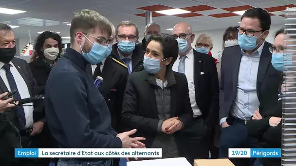 Présentation du dispositif "Un jeune, une solution" chez Ayor à Marsac-sur-l'Isle