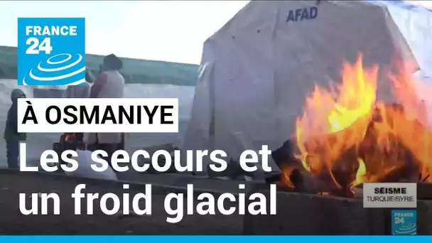 À Osmaniye, les recherches se poursuivent malgré le froid glacial • FRANCE 24