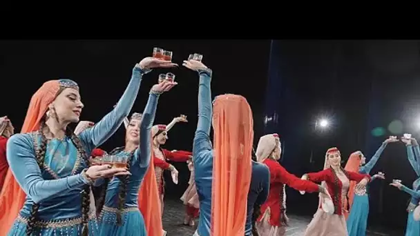 La virtuosité athlétique des danses folkloriques de l'Azerbaïdjan