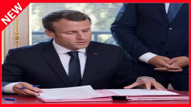 ✅  Emmanuel Macron accro aux SMS : cette « nébuleuse qu’il entretient à distance »