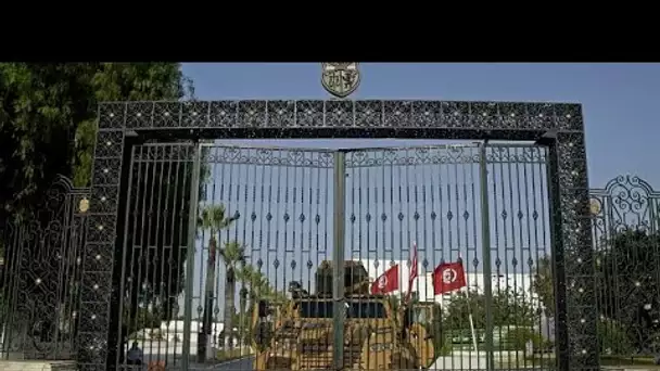 Tunisie : le président Kaïs Saïed prolonge le gel du Parlement, un mois après son coup de force