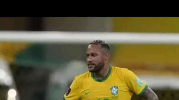 PHOTO Neymar critiqué pour sa prise de poids : le footballeur réplique