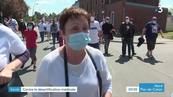 Manifestation contre la désertification médicale.