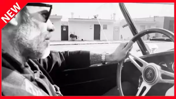 ✅  Jalil Lespert heureux au volant de… la voiture de Johnny Hallyday ?