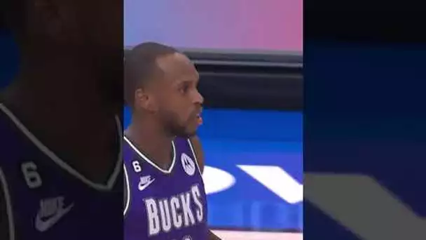 Khris Middleton Full Court DIME To Bobby Portis 👀 | #shorts