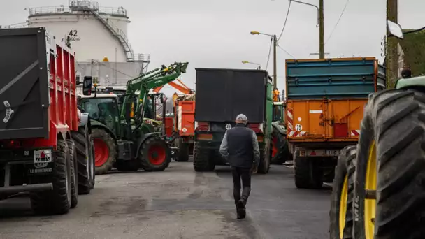 EN DIRECT - Blocage des agriculteurs : «Ça continue», la colère est tenace malgré les annonces