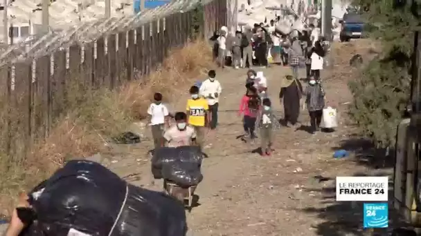 Un mois après l'incendie du camp de Moria, les réfugiés de nouveau évacués vers le continent