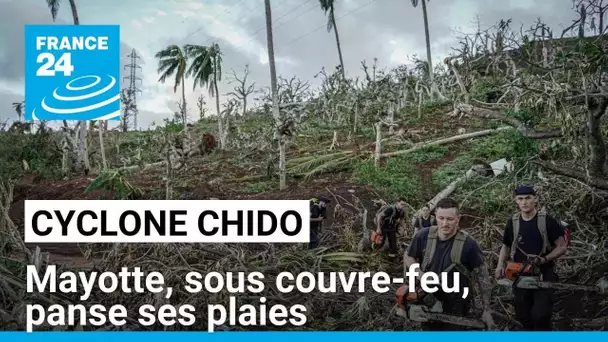 Mayotte, sous couvre-feu, panse ses plaies après le passage du cyclone Chido • FRANCE 24