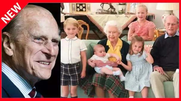 ✅  Elizabeth II et le prince Philip : l'émouvante photo avec leurs arrière-petits-enfants