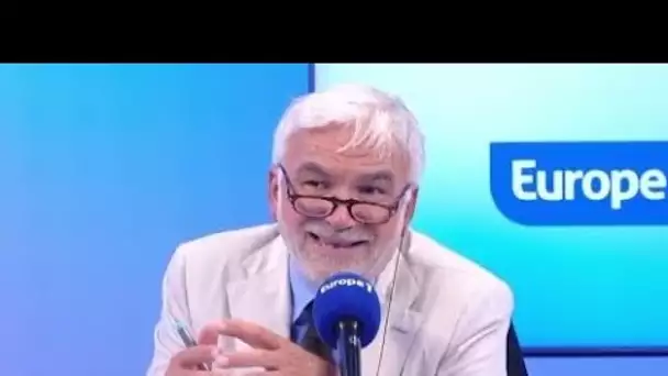 Pascal Praud et vous - "On peut mettre une abaya et se sentir Français"