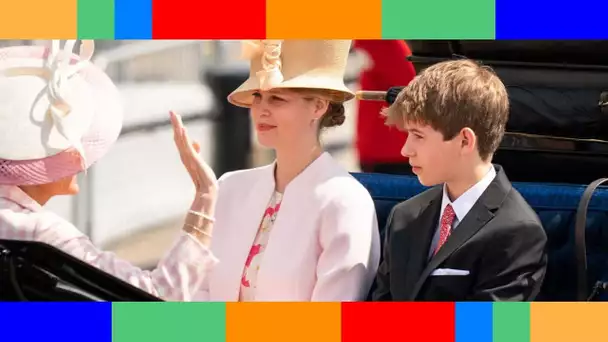 Lady Louise audacieuse  ce détail qui étonne sur le look spécial Jubilé de la petite fille d'Elizab