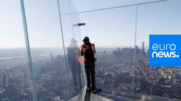 A New-York, une terrasse en verre donne le vertige