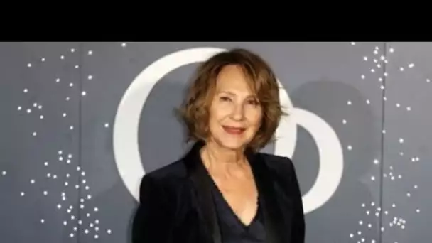 Nathalie Baye : ses bouleversantes confidences sur ses derniers instants avec Johnny...