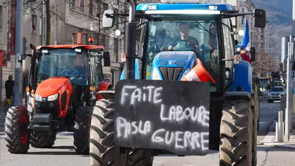 «Je suis amer» : les agriculteurs en colère mobilisés en Ile-de-France, une dizaine de tracteurs …