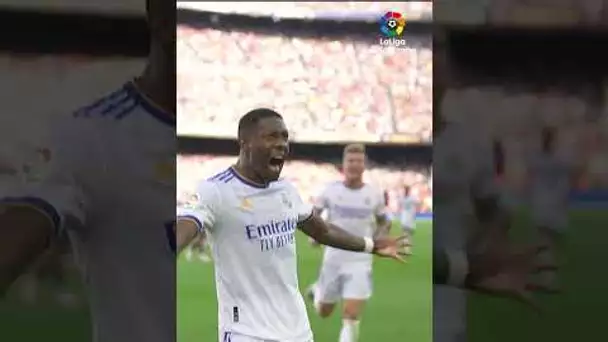 David Alaba already knows how to score in #ElClásico ⚪️🟣🪑 #shorts #laligasantander #RealMadridBarça